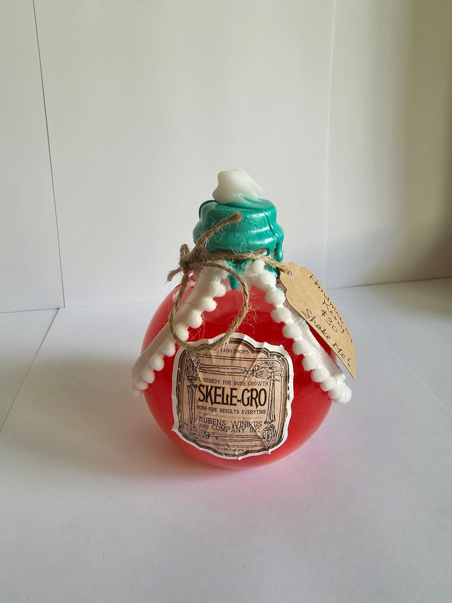 Potion bottle - Skelegro teeth